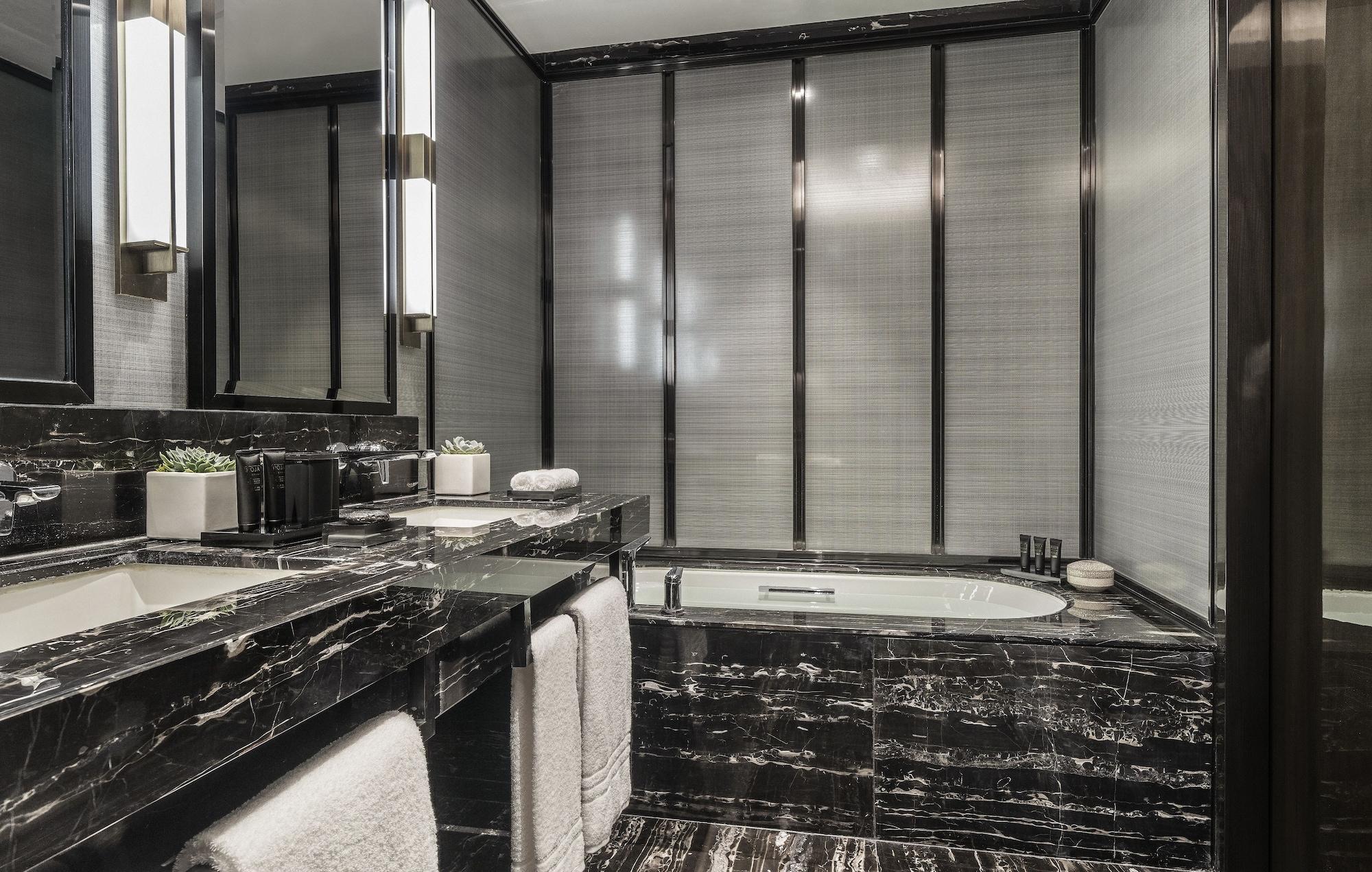 Four Seasons Hotel Kuala Lumpur Ngoại thất bức ảnh